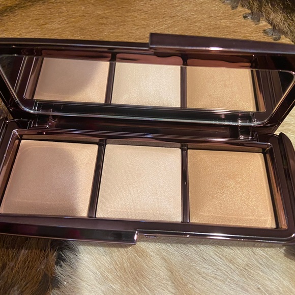 New! Hourglass Ambient lighting palette
